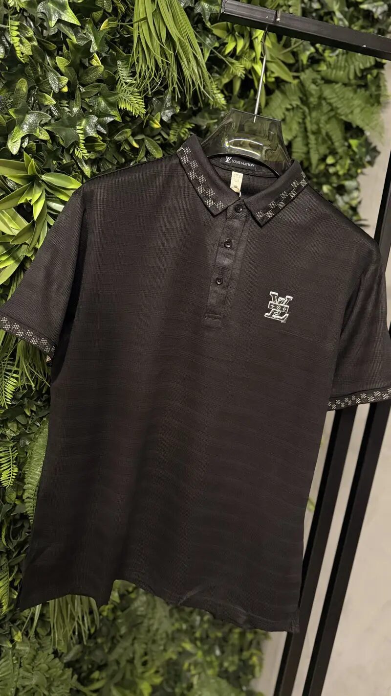 REF 042 — Camiseta Polo Chinesa Importada